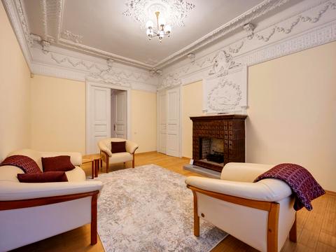 комерційна за адресою Івана Верхратського вул., 15