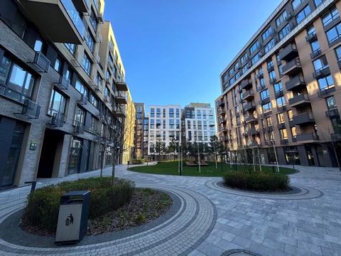 квартира за адресою Салютна вул., 2к18