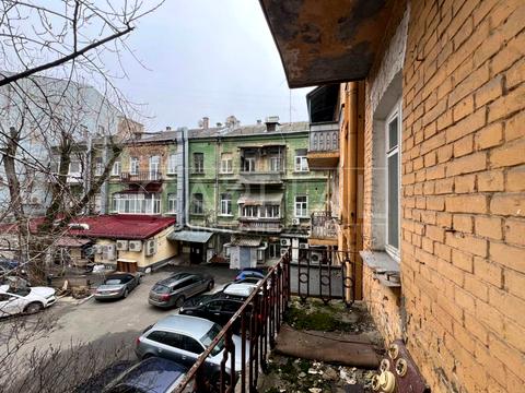 комерційна за адресою Велика Васильківська вул. (Червоноармійська), 63а