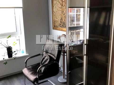 комерційна за адресою Київ, Дегтярна вул., 6А