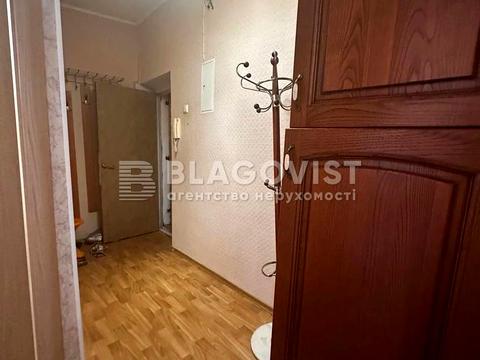 квартира по адресу Печерский спуск, 17