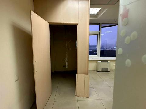 комерційна за адресою Антоновича вул. (Горького), 170/172