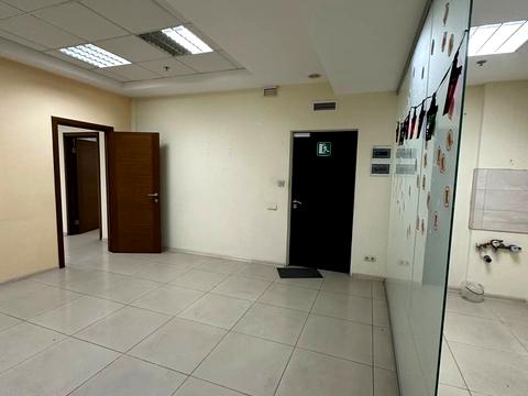 комерційна за адресою Антоновича вул. (Горького), 170/172