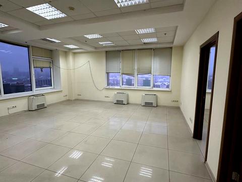 комерційна за адресою Антоновича вул. (Горького), 170/172