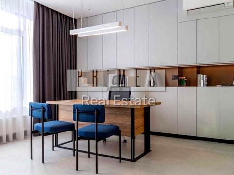 комерційна за адресою Буслівська вул., 12