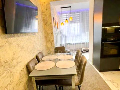 квартира за адресою Свободи вул., 1-С