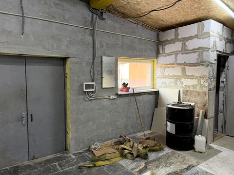 комерційна за адресою Свято-Покровська вул. (Леніна), 215в