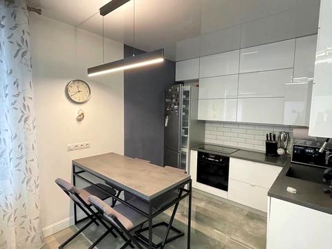 квартира за адресою Небесної Сотні просп. (Маршала Жукова), 111