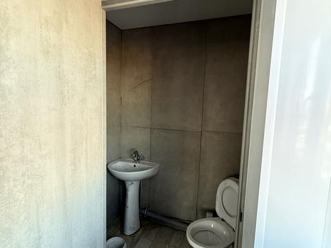 комерційна за адресою Свято-Покровська вул. (Леніна), 215г