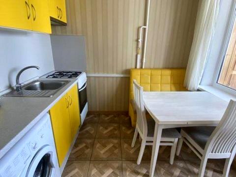 квартира за адресою Князя Романа Мстиславича вул. (Генерала Жмаченка), 8