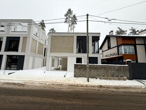 будинок за адресою Варшавська вул.