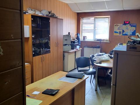 комерційна за адресою Відродження просп. (Аношкіна), 180