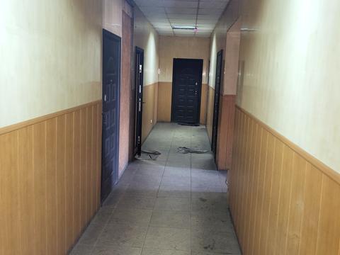 комерційна за адресою Відродження просп. (Аношкіна), 180