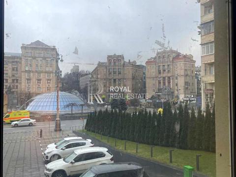 комерційна за адресою Костельна вул., 4