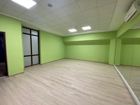 комерційна за адресою Гната Хоткевича вул. (Червоногвардійська), 12