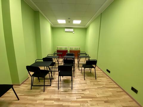 комерційна за адресою Гната Хоткевича вул. (Червоногвардійська), 12