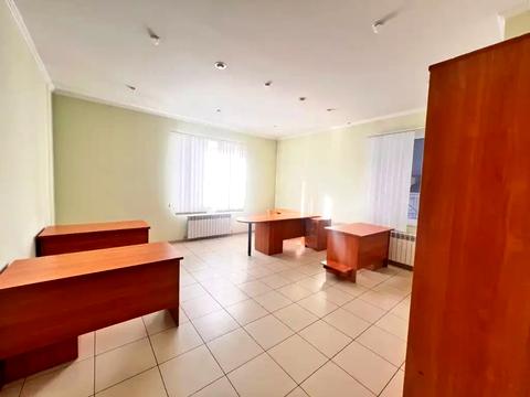 комерційна за адресою Богдана Хмельницького просп. (Героїв Сталінграда), 159