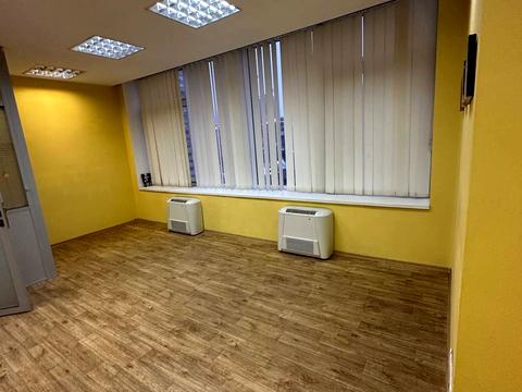 комерційна за адресою Антоновича вул. (Горького), 170/172