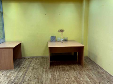 комерційна за адресою Антоновича вул. (Горького), 170/172