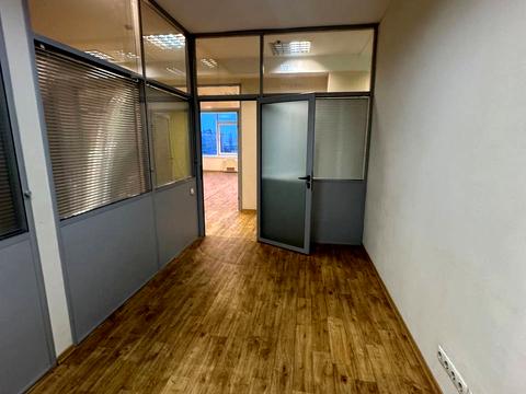 комерційна за адресою Антоновича вул. (Горького), 170/172