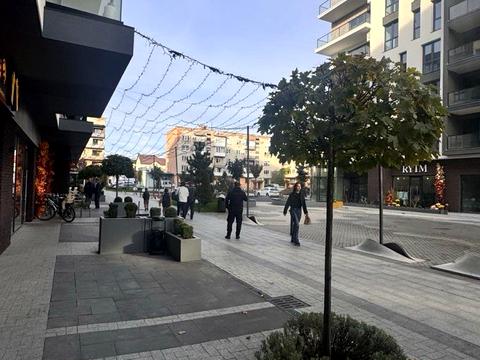 комерційна за адресою Андрія Пруниці вул., 28