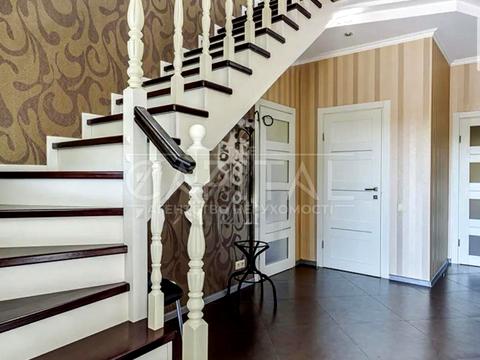 будинок за адресою Космонавтів