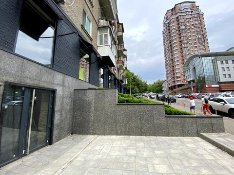 комерційна за адресою Кловський узвіз (Кловський), 6