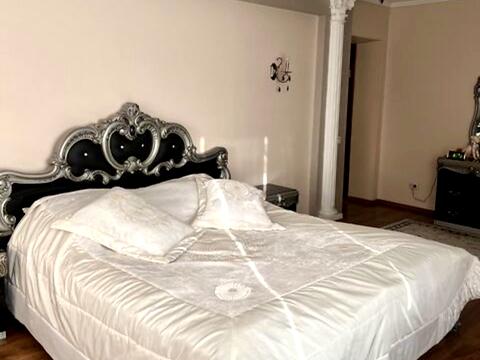 дом по адресу Михаила Драгоманова ул.