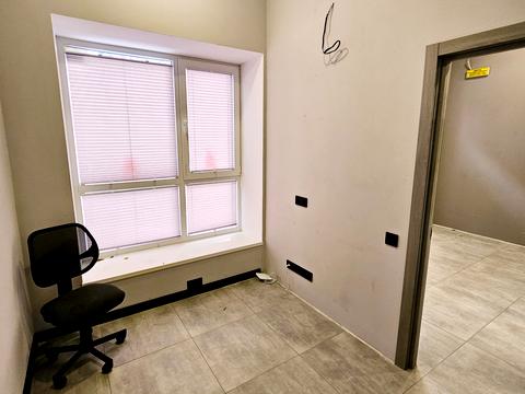 комерційна за адресою Перемоги просп., 25/2