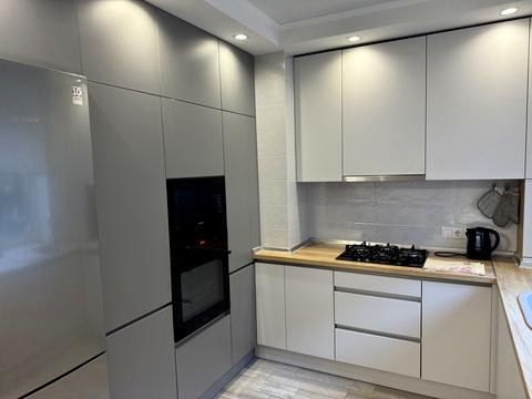 квартира за адресою Академіка Лебедєва вул., 1/7