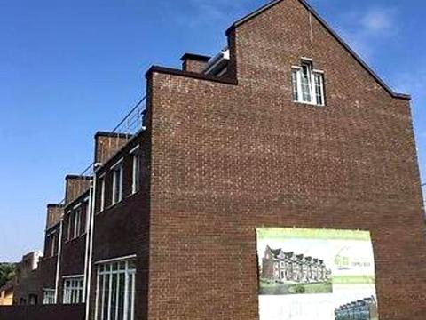 будинок за адресою Лауреатська вул.