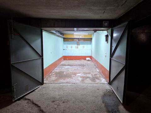 паркомісце за адресою Тракторобудівників просп., 79а