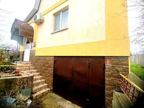 будинок за адресою  Теплодар, Центральна, 1