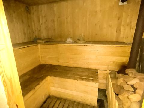 будинок за адресою  Теплодар, Центральна, 1