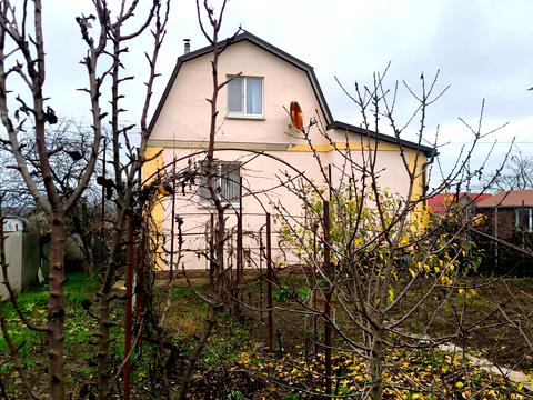 будинок за адресою  Теплодар, Центральна, 1