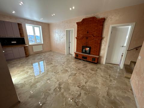 будинок за адресою с. Крюківщина, Молодіжна