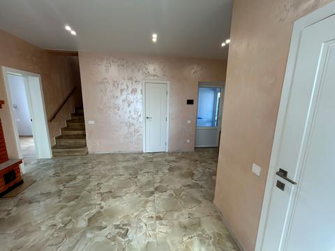 будинок за адресою с. Крюківщина, Молодіжна