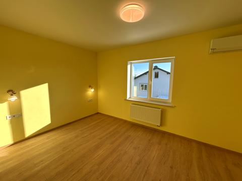 будинок за адресою с. Крюківщина, Молодіжна