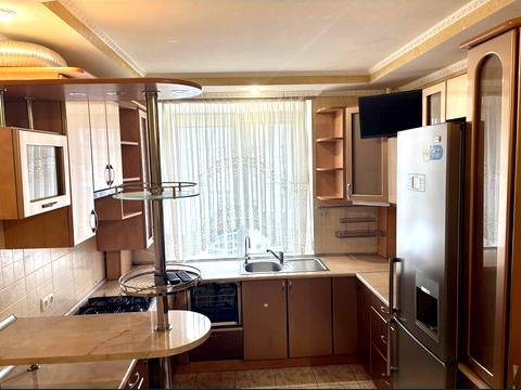 квартира за адресою Академіка Ющенка вул., 6