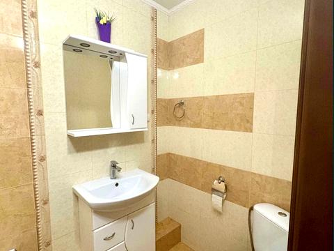 квартира за адресою Академіка Ющенка вул., 6