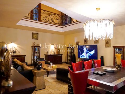 будинок за адресою смт. Козин, Анатолія Солов'яненка вул.