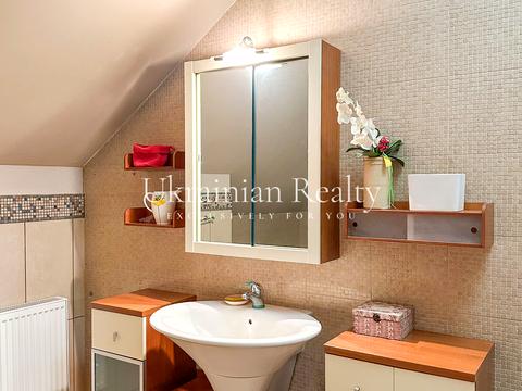 будинок за адресою смт. Козин, Анатолія Солов'яненка вул.