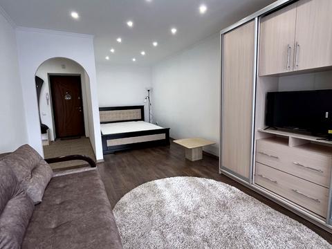 квартира за адресою Довженка вул., 22