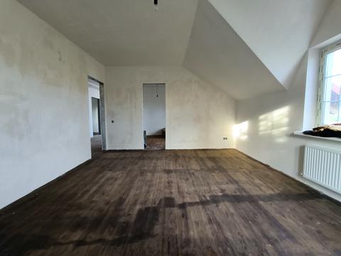 будинок за адресою Шкільна вул., 1