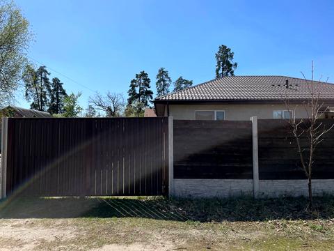 будинок за адресою смт. Клавдієво-Тарасове, Амосова