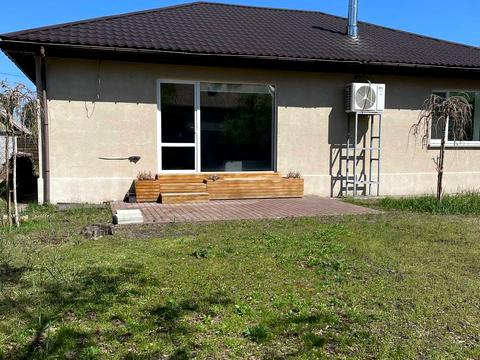 будинок за адресою смт. Клавдієво-Тарасове, Амосова