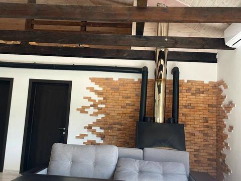 будинок за адресою смт. Клавдієво-Тарасове, Амосова