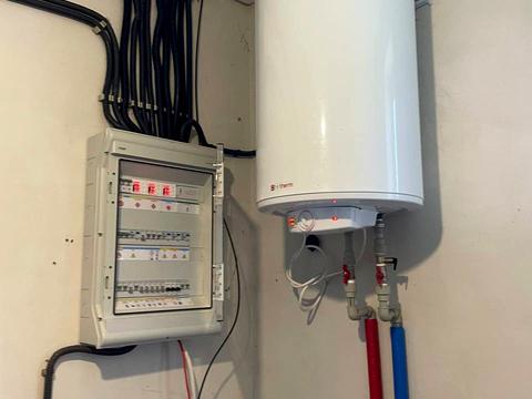 будинок за адресою смт. Клавдієво-Тарасове, Амосова