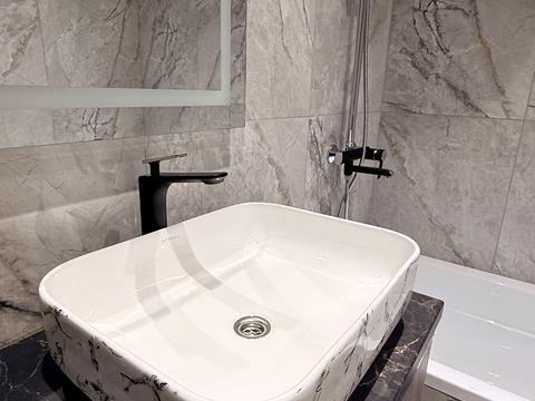 квартира за адресою Мартинова просп., (вул. Радісна, 6)