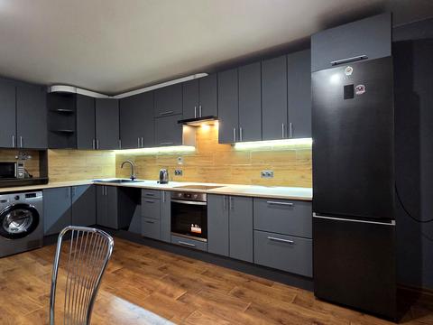 квартира за адресою Миколи Вінграновського вул., 2